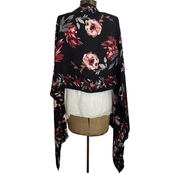 White House Black Market WHBM Floral Rayon Oblong Scarf - Picture 3 of 6